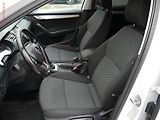 Škoda Octavia (2016) 1.6 TDi, 2.maj,ČR, AC - náhled 9