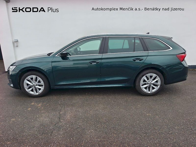 Škoda Octavia (2024) OCT.COMBI TOP SELECTION 2,0 TD - fotka 3 z 42