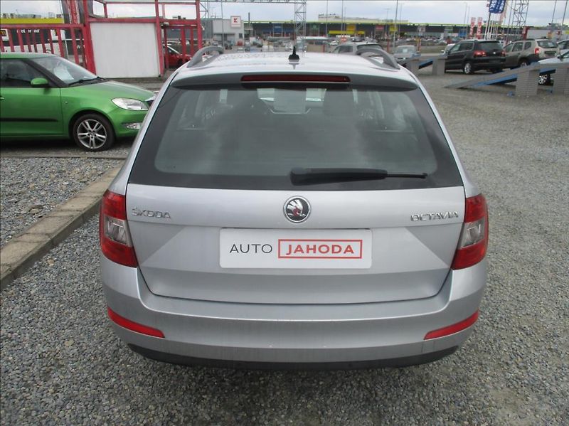 Škoda Octavia 2,0 TDI, serviska, digi klima, - fotka 6 z 49