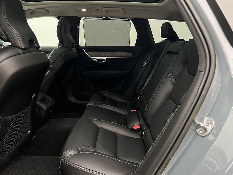Volvo V90 CC B4 AWD PLUS AUT - fotka 6 z 45