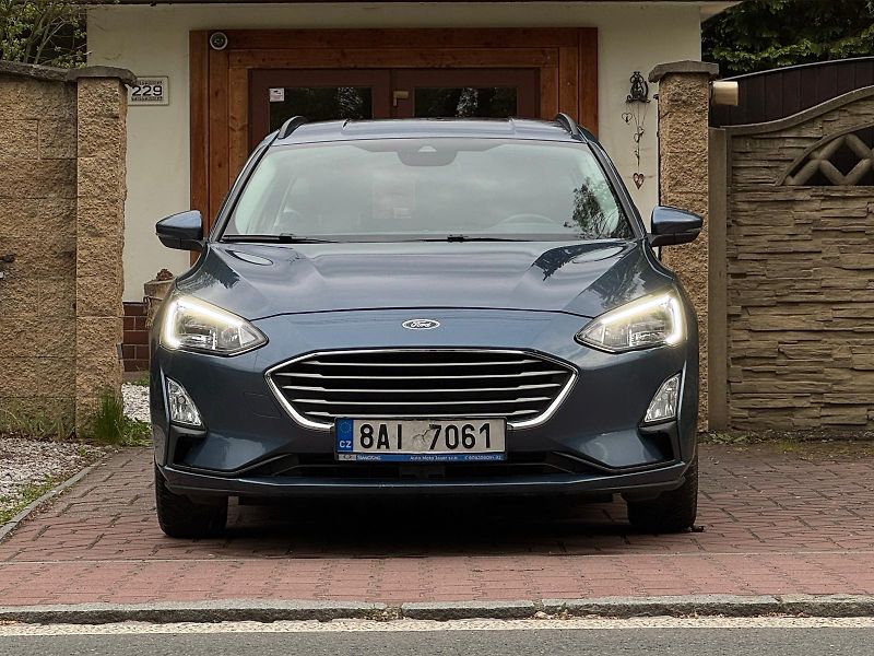 Ford Focus 1.0EB 1.MAJ. ČR DPH SERVISKA - fotka 2 z 21