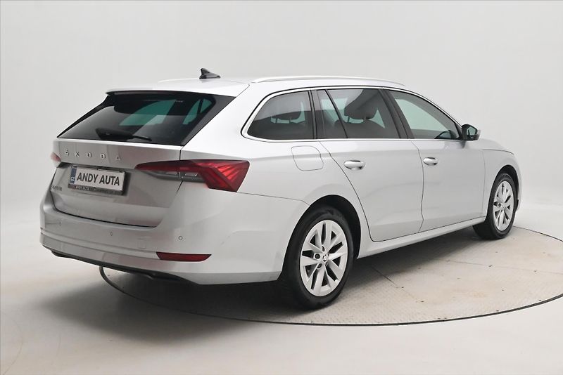 Škoda Octavia 2,0 TDI 110kW DSG Style Záruka - fotka 5 z 30