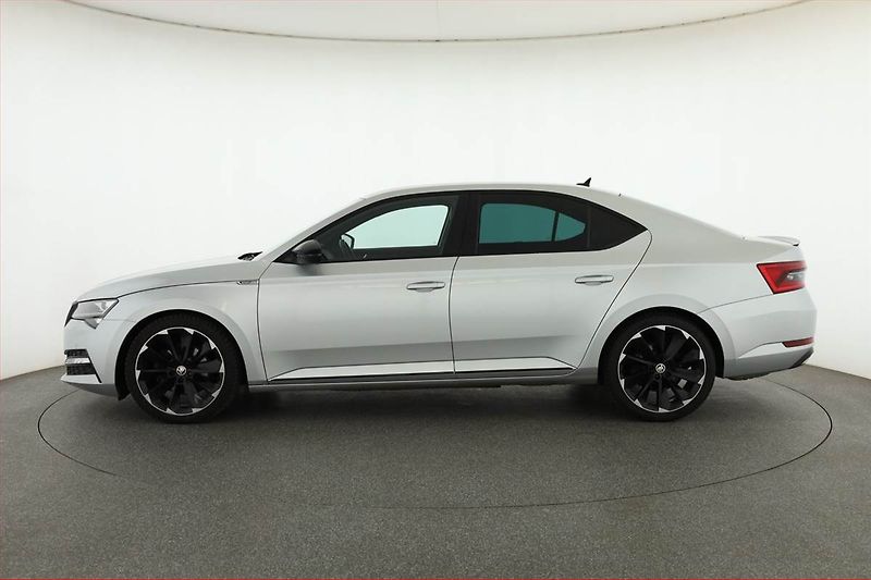 Škoda Superb (2021) Sportline 2.0 TDI - fotka 3 z 29