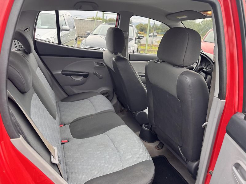 Kia Picanto 1.0i, 152 tis km - fotka 15 z 18