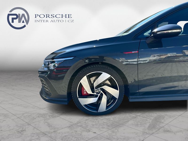 Volkswagen Golf GTI Clubsport 2.0 TSI 221kW DS - fotka 9 z 22