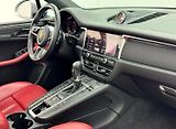 Porsche Macan (2021) Modernizované SUV - náhled 11