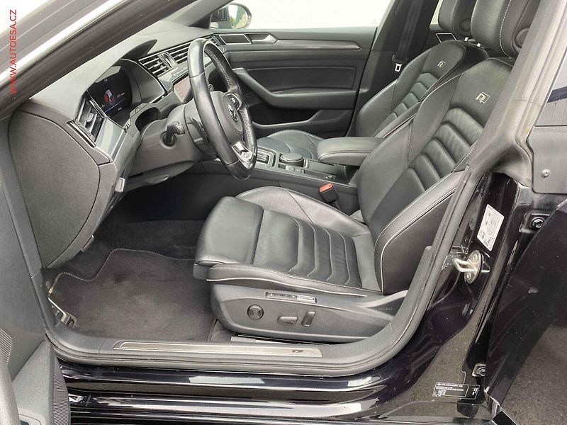 Volkswagen Arteon (2018) 2.0 TSi, R-Line, DSG, Webasto - fotka 9 z 21