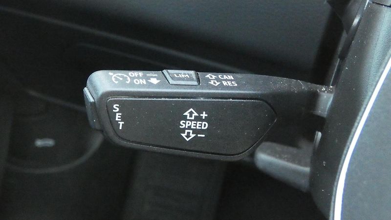 Audi A6 Avant 40 TDI Quattro S tronic - fotka 11 z 26