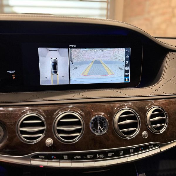 Mercedes-Benz Třídy S (2019) S 560L - fotka 26 z 32