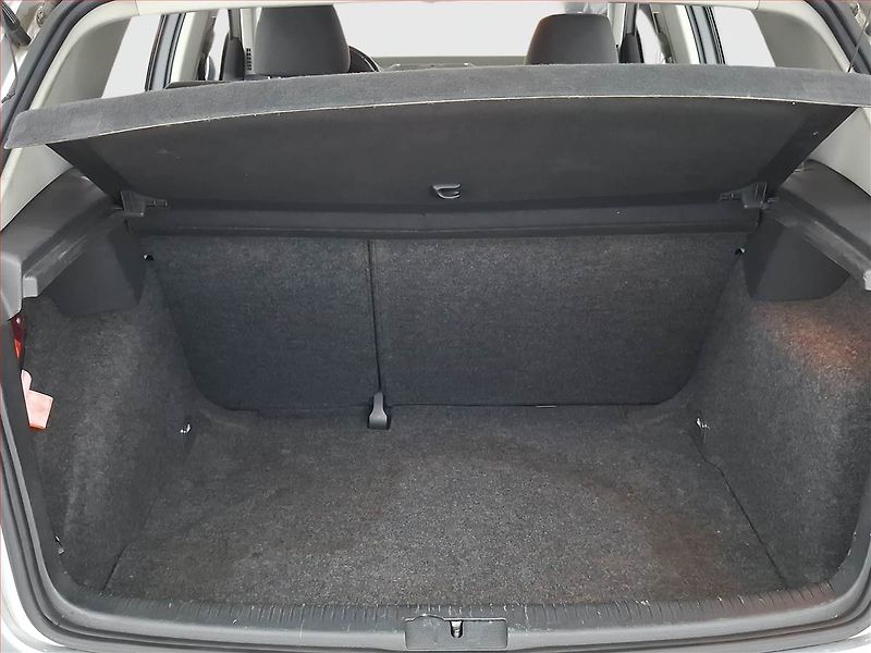 Volkswagen Golf (2007) 1.9 TDI, po STK, Tažné - fotka 13 z 14