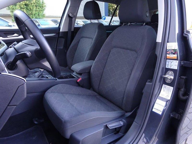 Volkswagen Golf Variant (2022) 1,5TSi/ 96kW Life - fotka 8 z 26