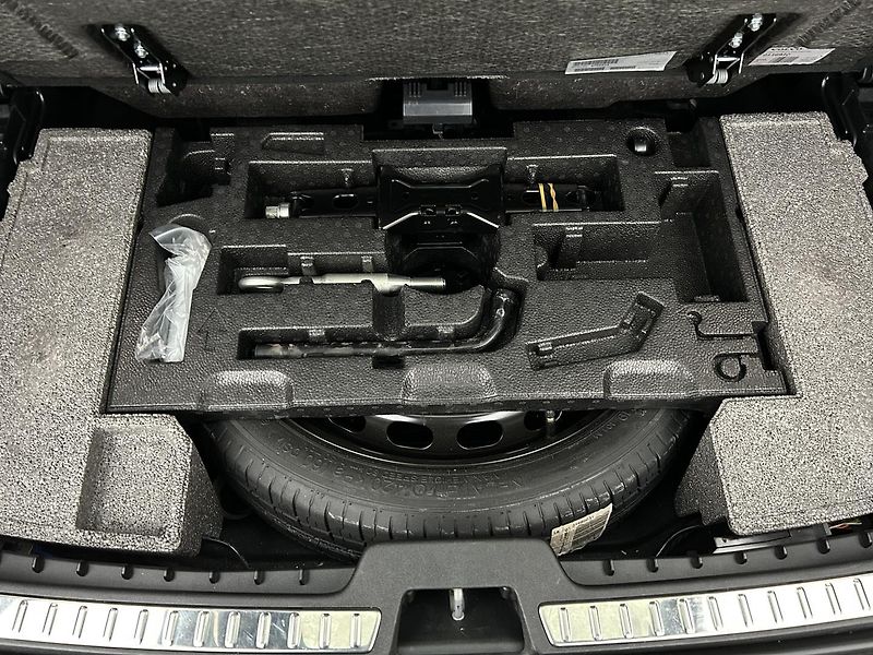 Volvo XC90 2.0 B5 4x4 ULTIMATE - fotka 30 z 30