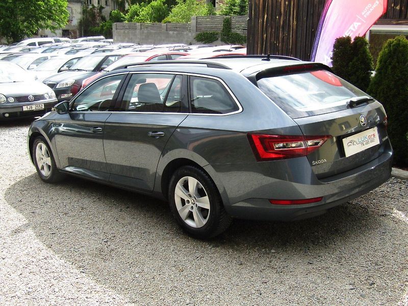 Škoda Superb (2018) 1.6 TDI 88kW DSG - fotka 5 z 38