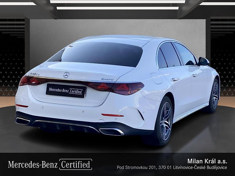 Mercedes-Benz Třídy E E 400e 4M AMG BURMESTER 4D - fotka 5 z 26