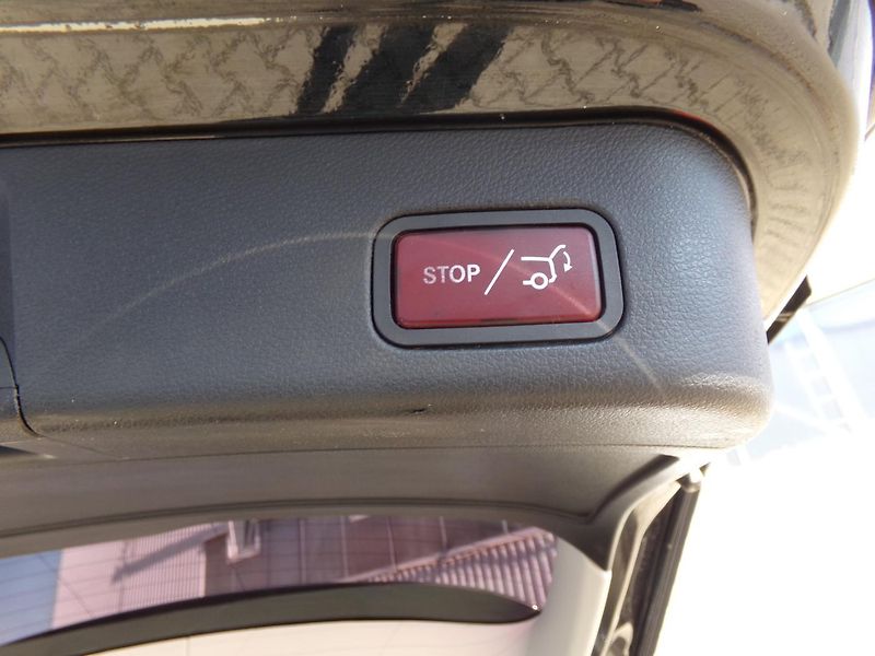 Mercedes-Benz GLE 3,0   350 CDI 4MATIC - fotka 28 z 29