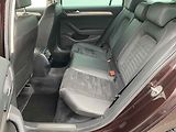Volkswagen Passat (2016) 2.0 TDi 4x4, Highline, LED - náhled 10