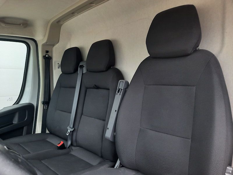 Peugeot Boxer (2025) FG 3000 L2H2 BHDi 140k MAN6 - fotka 8 z 9