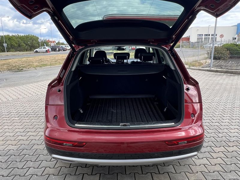 Audi Q5 (2019) 2.0 TDI 4x4 quattro - fotka 14 z 35