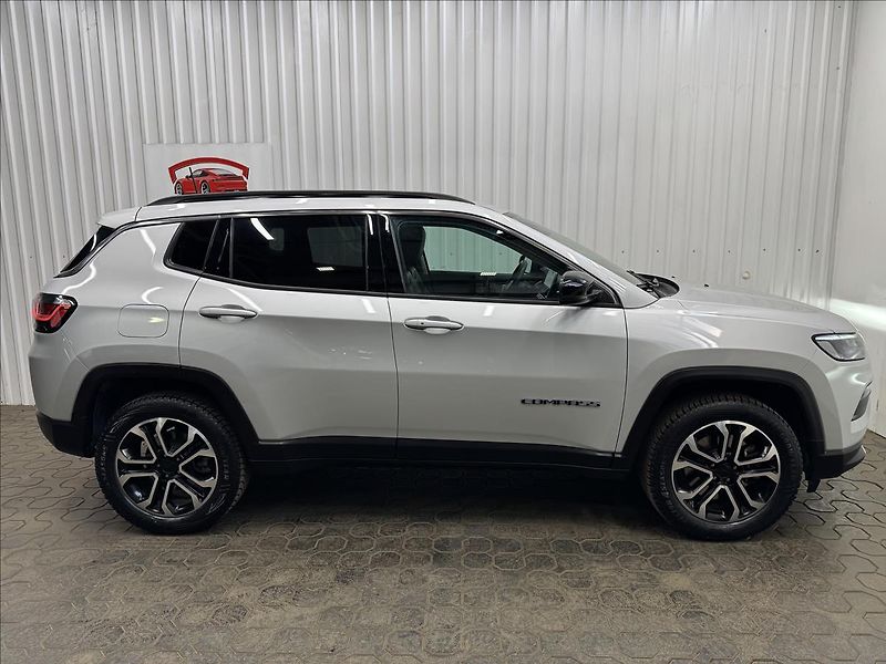Jeep Compass 1.3 T4 4xE HYBRID LIMITED DPH - fotka 10 z 43