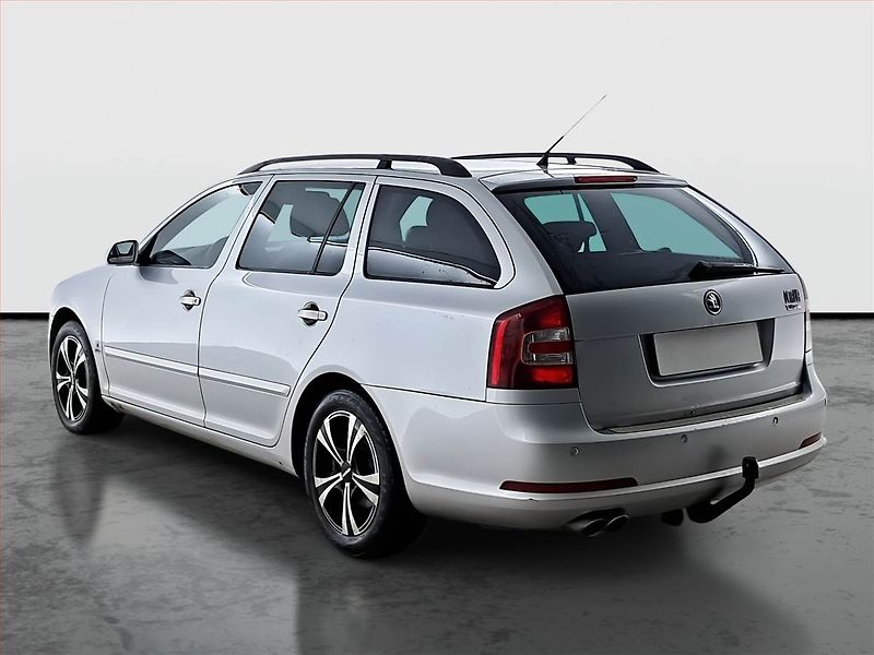 Škoda Octavia (2008) RS 2.0 TDI, nová STK, Tažné - fotka 4 z 15