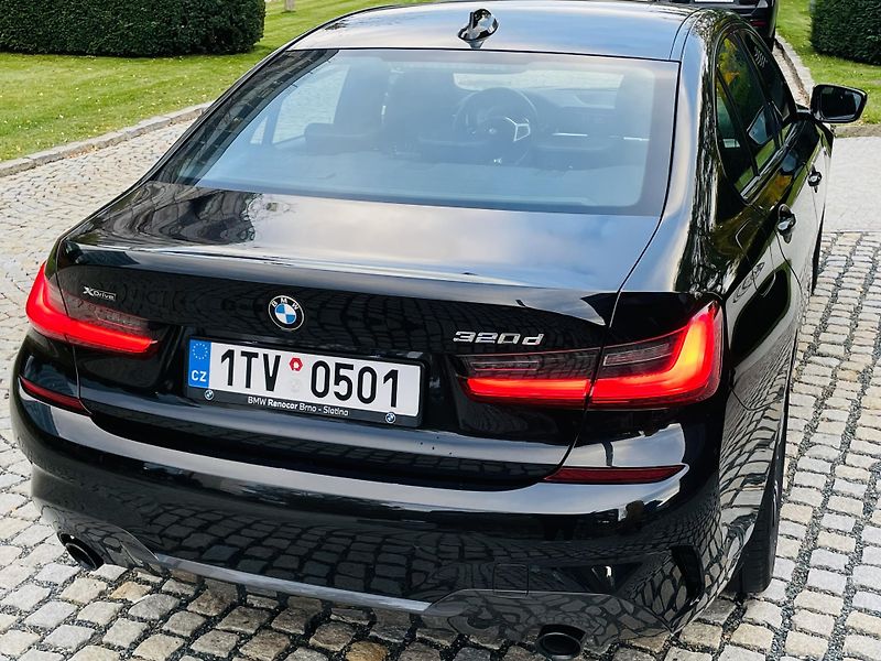 BMW Řada 3 320d XDRIVE M-PAKET VÝHŘEV - fotka 15 z 59