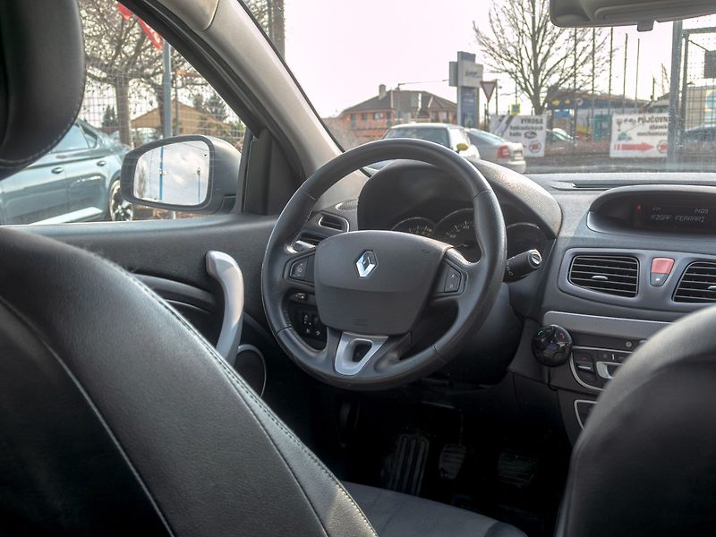 Renault Fluence (2012) ČR 1.6i 16V 81KW – LPG 2031! - fotka 12 z 45