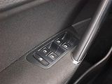 Volkswagen Golf (2014) 1.2 TSI, Tempomat - náhled 17