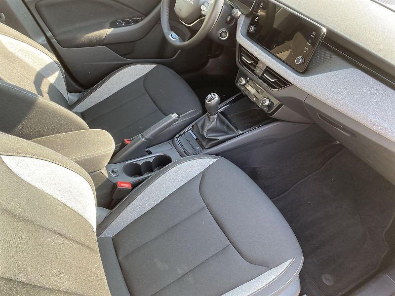 Škoda Kamiq (2025) 1.0 TSI Selection - fotka 9 z 30
