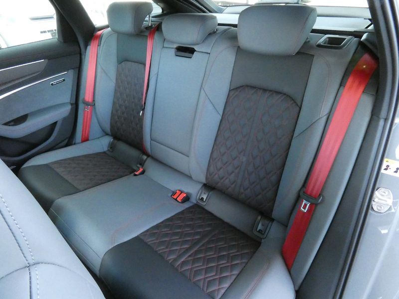 Audi A6 (2025) Avant Sport Edition 50 TDI qua - fotka 19 z 29