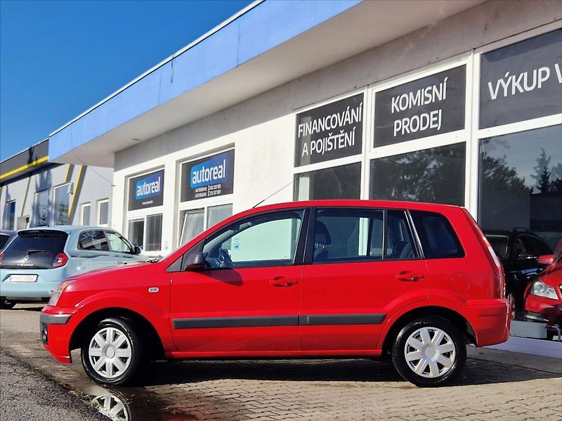 Ford Fusion 1,4 i SENZORY AUTAC PO SERVISU - fotka 2 z 35