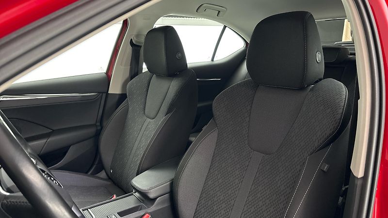 Škoda Octavia 2.0 TDI Style - fotka 15 z 27