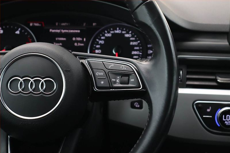 Audi A5 (2018) Sport 2.0 TDI - fotka 18 z 19