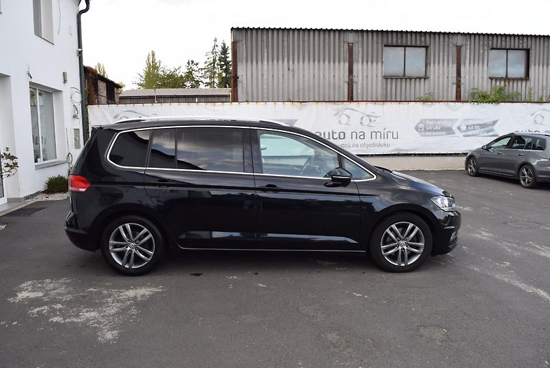 Volkswagen Touran (2016) 1.4TSI 110kw CLBMT 7MÍST TAŽN - fotka 6 z 50