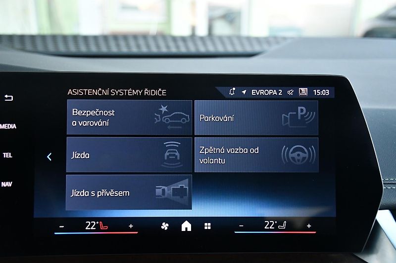 BMW Řada 2 218d M-SPORT TAŽNÉ 1M 3LZÁRUKA - fotka 28 z 45