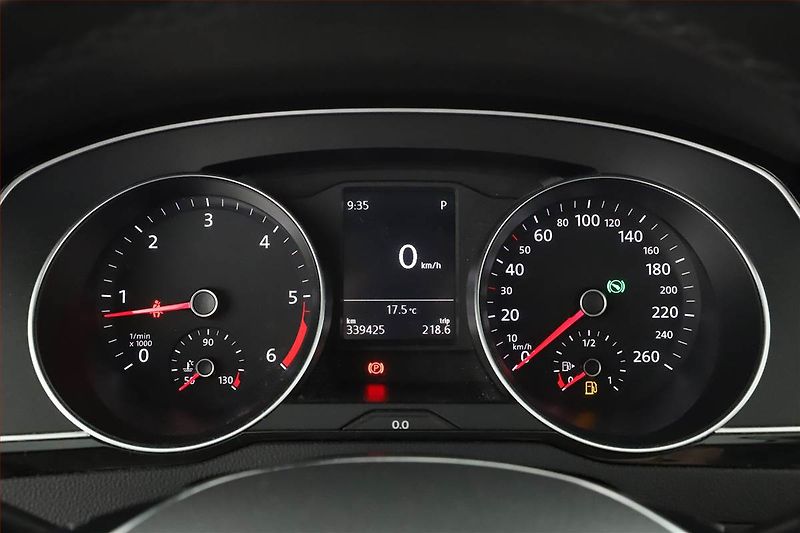 Volkswagen Passat (2015) 2.0 TDI, Automat, Tempomat - fotka 8 z 20