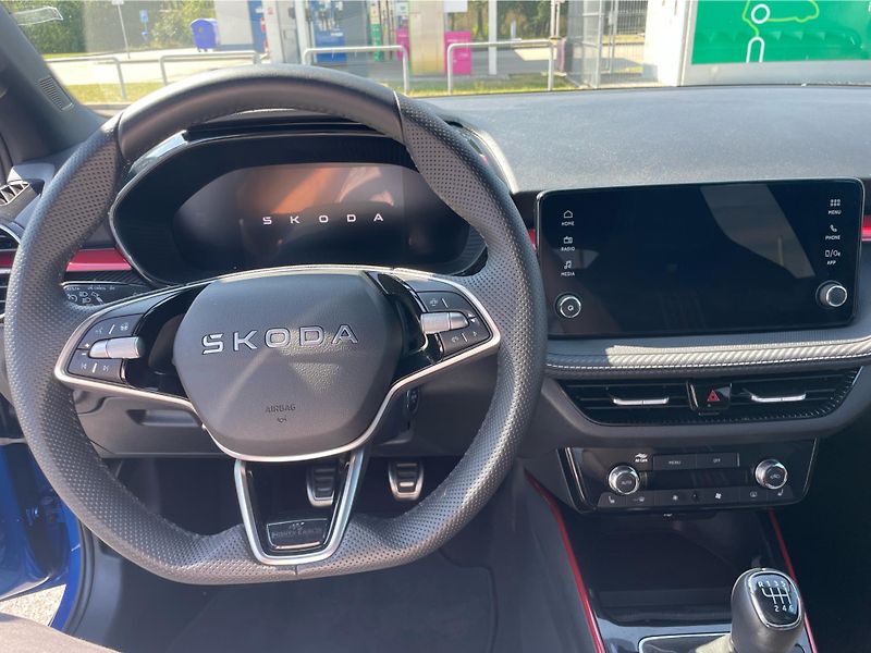 Škoda Fabia 1.0 TSi Monte Carlo - fotka 16 z 29
