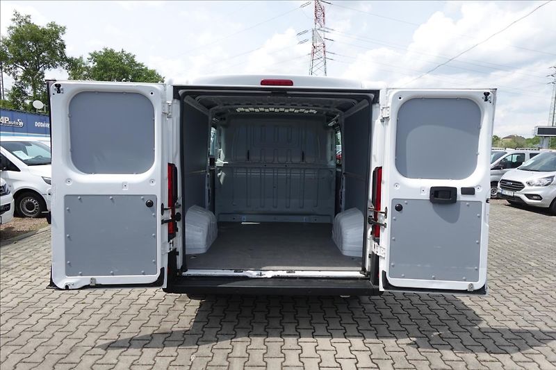 Fiat Ducato 2,2 MJT  L2H1 6MÍST KLIMA - fotka 14 z 33