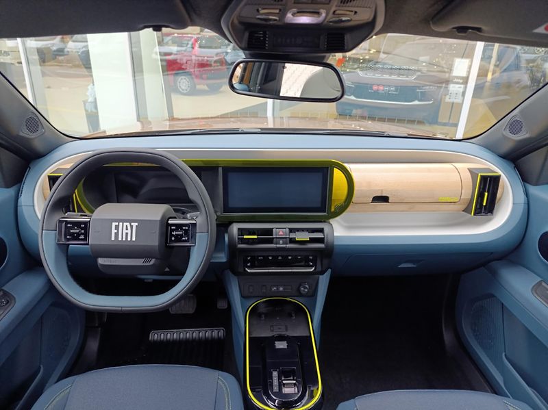 Fiat Grande Panda (2025) 113k BEV 44kWh La Prima - fotka 12 z 24