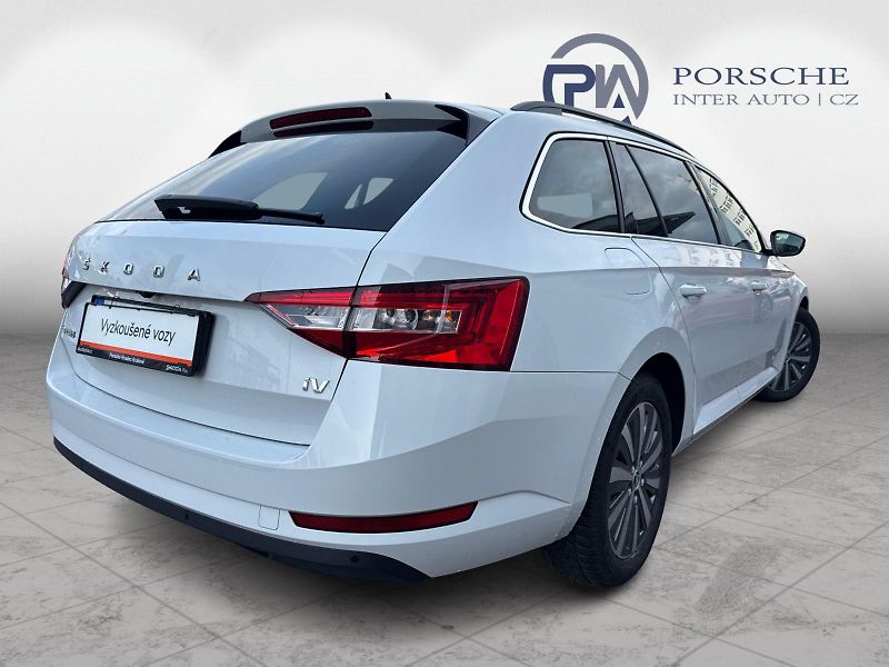 Škoda Superb Ambition 1.4 TSi 160kw Combi P - fotka 2 z 24