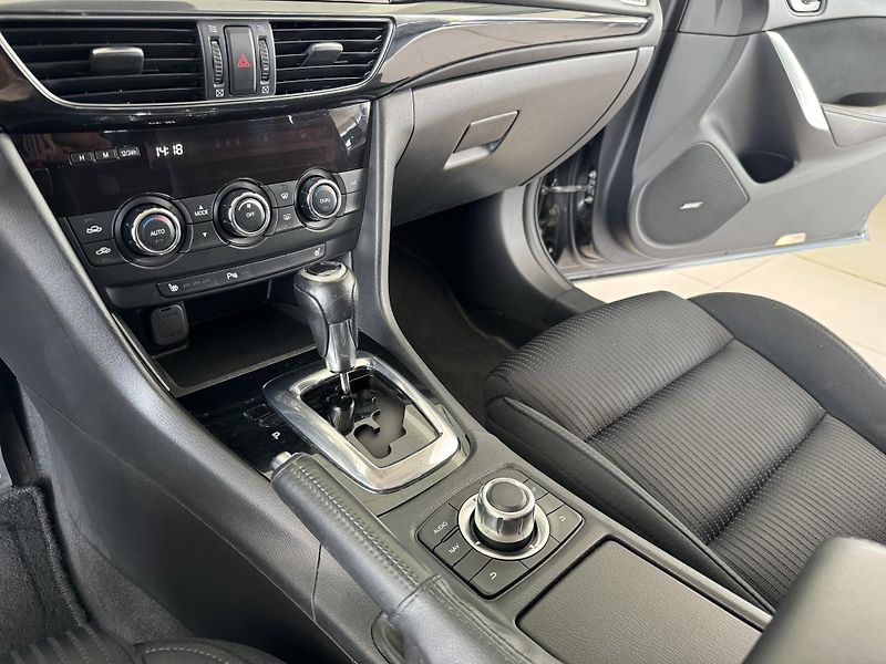 Mazda 6 - fotka 25 z 36