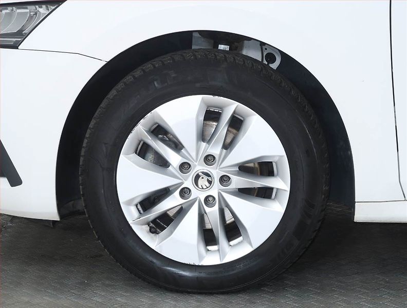 Škoda Octavia (2020) Ambition 2.0 TDI, Automat - fotka 15 z 20