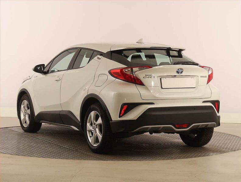Toyota C-HR (2018) 1.8 Hybrid, Automat - fotka 4 z 23