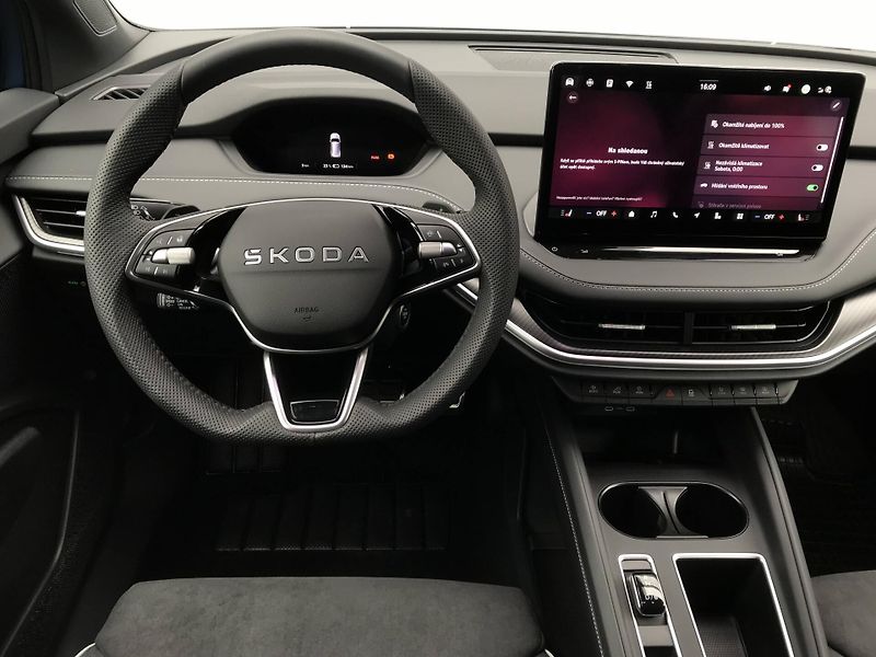 Škoda Elroq (2025) Sportline 60 63 kWh - fotka 4 z 6