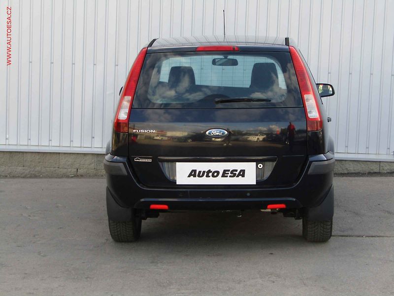Ford Fusion (2007) 1.4i, ČR, AC, park.asist - fotka 5 z 16