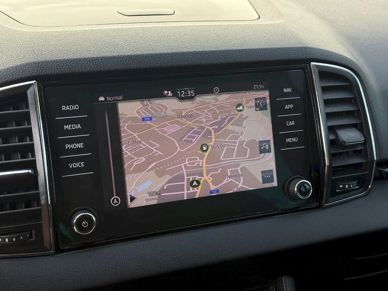 Škoda Karoq (2023) 1.5 TSI 110 kW DSG Style - fotka 19 z 23