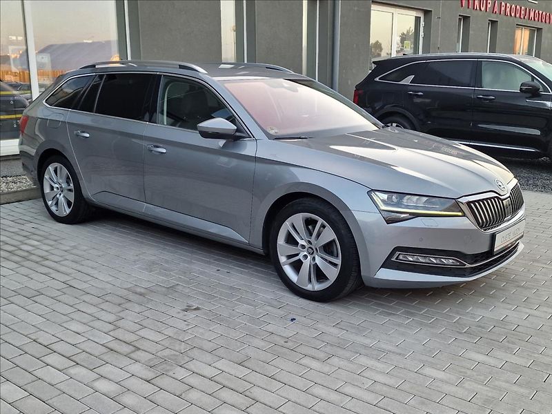 Škoda Superb 2.0TDI 110kW Style Combi,1Maj - fotka 2 z 49