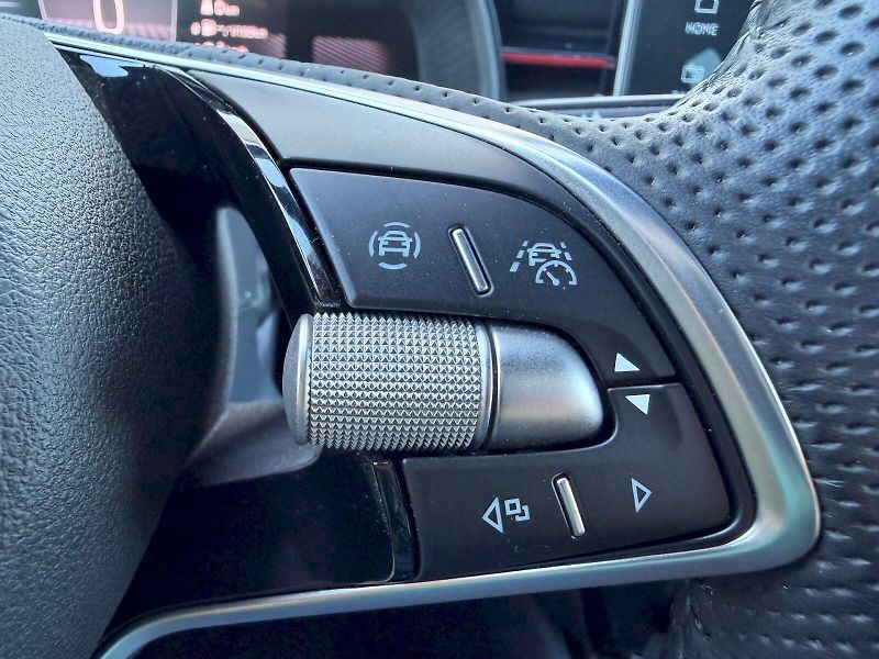 Škoda Kamiq (2025) 1.0TSI 85kW Monte Carlo - fotka 13 z 35