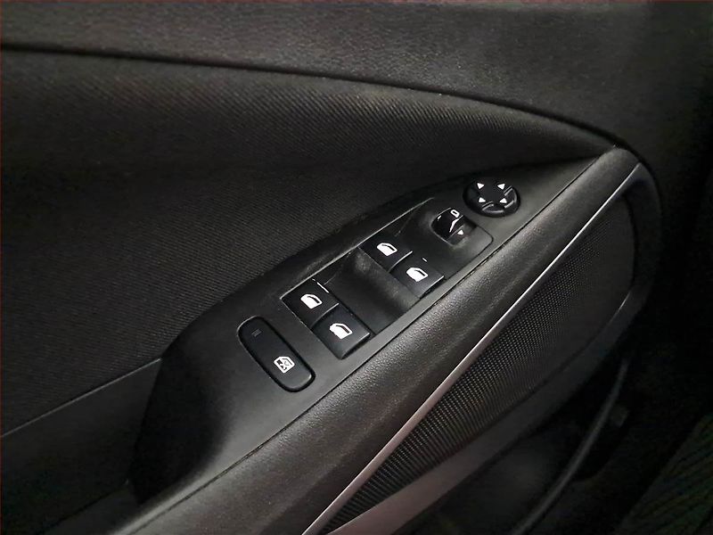Opel Crossland X (2019) 1.2 Turbo, Serv.kniha - fotka 15 z 16