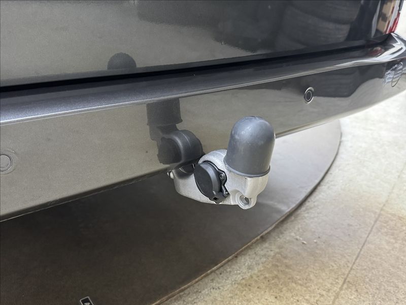 Volkswagen Caravelle 2,0 DSG 4X4 DPH LONG ZÁRUKA ČR - fotka 51 z 53