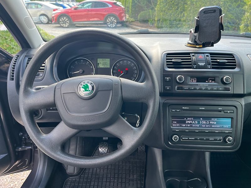 Škoda Roomster (2012) 1.2 TSi - fotka 9 z 24
